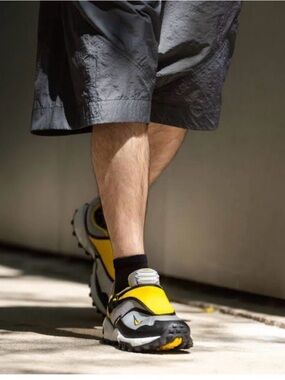 Nike ACG Men's Yellow and Black Trail Sneakers